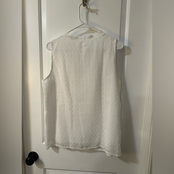 White blouse - size large - Picture 2 of 2